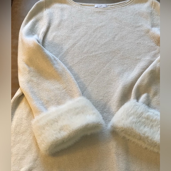 J.Jill Cream Sweater With Fur Like Knit Cuffs, Tunic Length. Woman’s Size Medium - Picture 8 of 14